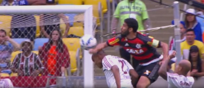 Wallace apoia uso da tecnologia na arbitragem e sugere teste no Estadual