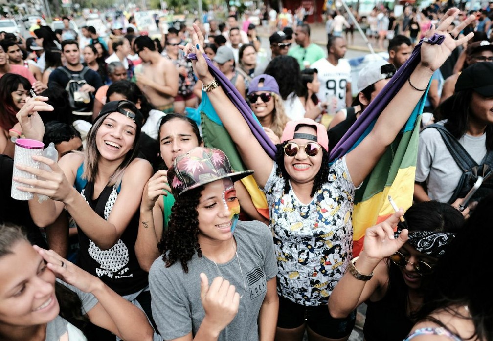 Marcha LGBT foi realizada neste domingo (Foto: Jonathan Lins/G1)