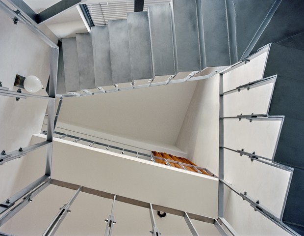 Reforma integra os três andares desta casa de 75 m², perto de Paris  (Foto: Christophe Coënon)
