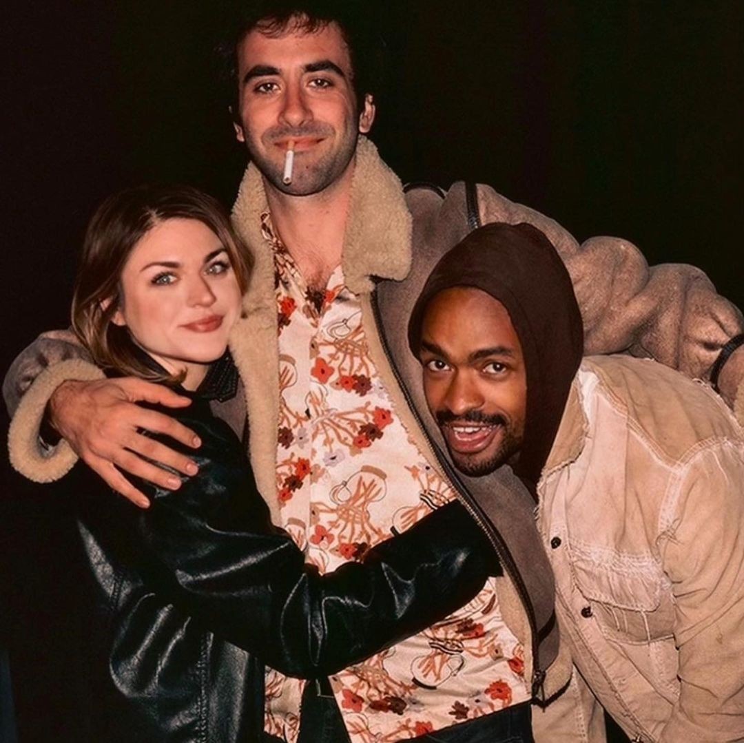 Frances Bean Cobain compartilhou fotos com amigos para celebrar aniversário (Foto: Reprodução/Instagram)