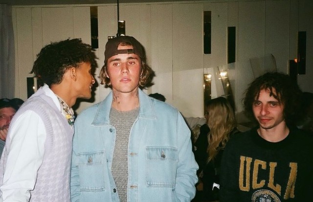 Justin Bieber e Jaden Smith curtem noite juntos em lanchonete (Foto: Reprodução/Instagram)
