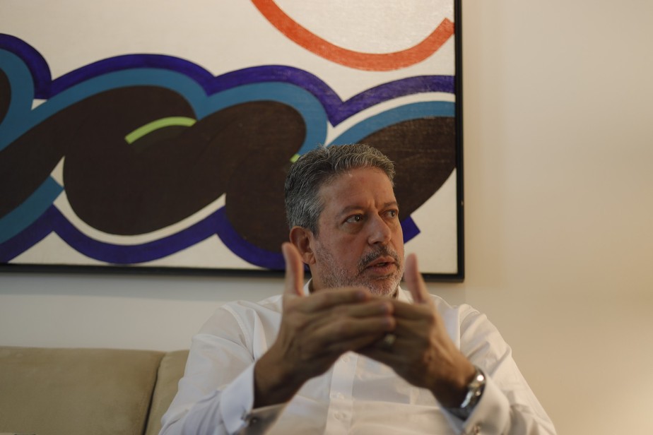 Entrevista com o presidente da Camara dos deputados Arthur Lira