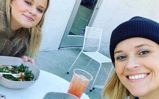Reese Witherspoon e filha 'sósia' roubam a cena na web