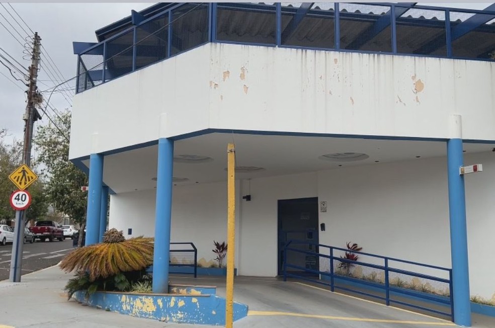 Funcionários da escola foram afastados após as denúncias em Botucatu  — Foto: TV TEM/ Reprodução