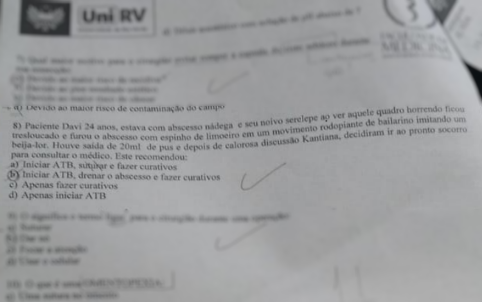 QuestÃ£o de prova com suposto teor homofÃ³bico em prova de faculdade de medicina de GoiÃ¡s (Foto: ReproduÃ§Ã£o/TV Anhanguera)