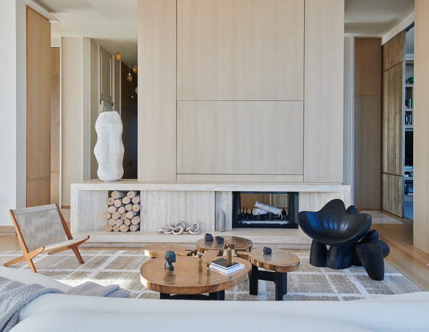 Apartamento de 550 m² com vista panorâmica de Nova York é repleto de peças feitas sob medida (Foto: Michael Mundy)