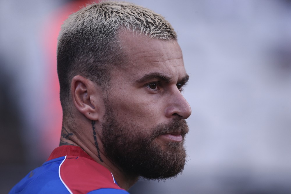Fortaleza anuncia renovação com Lucas Lima até fim de 2022