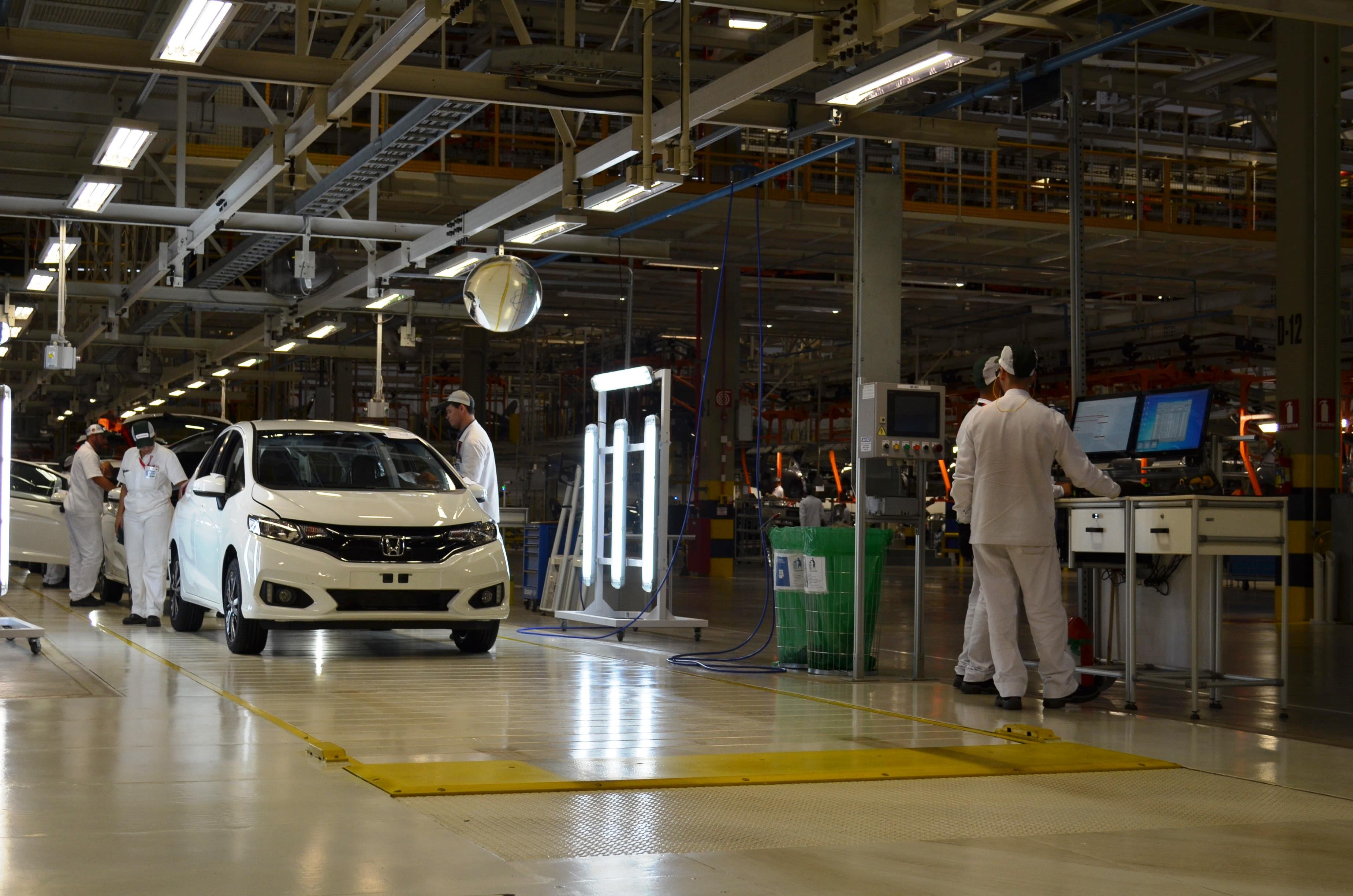 Honda é 8ª montadora a suspender produção no Brasil por piora da pandemia thumbnail