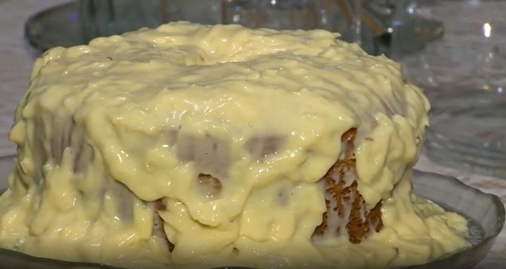 Bolo Cocada &eacute; simples e f&aacute;cil de preparar &mdash; Foto: Reprodu&ccedil;&atilde;o