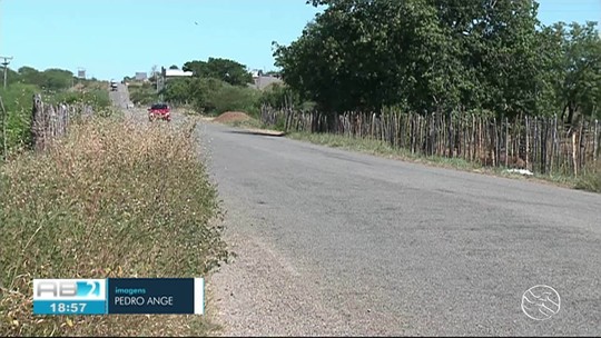 Mulher morre e 7 pessoas ficam feridas após acidente na PE-365, em Serra Talhada