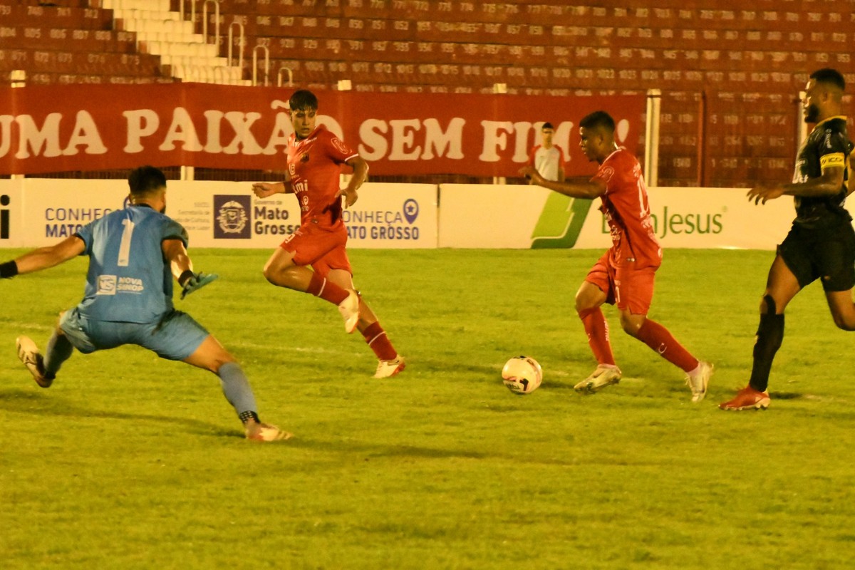 Uni&Atilde;&pound;o bate o Sport Sinop e garante classifica&Atilde;&sect;&Atilde;&pound;o antecipada para a pr&Atilde;&sup3;xima  fase do Estadual | campeonato mato-grossense | ge