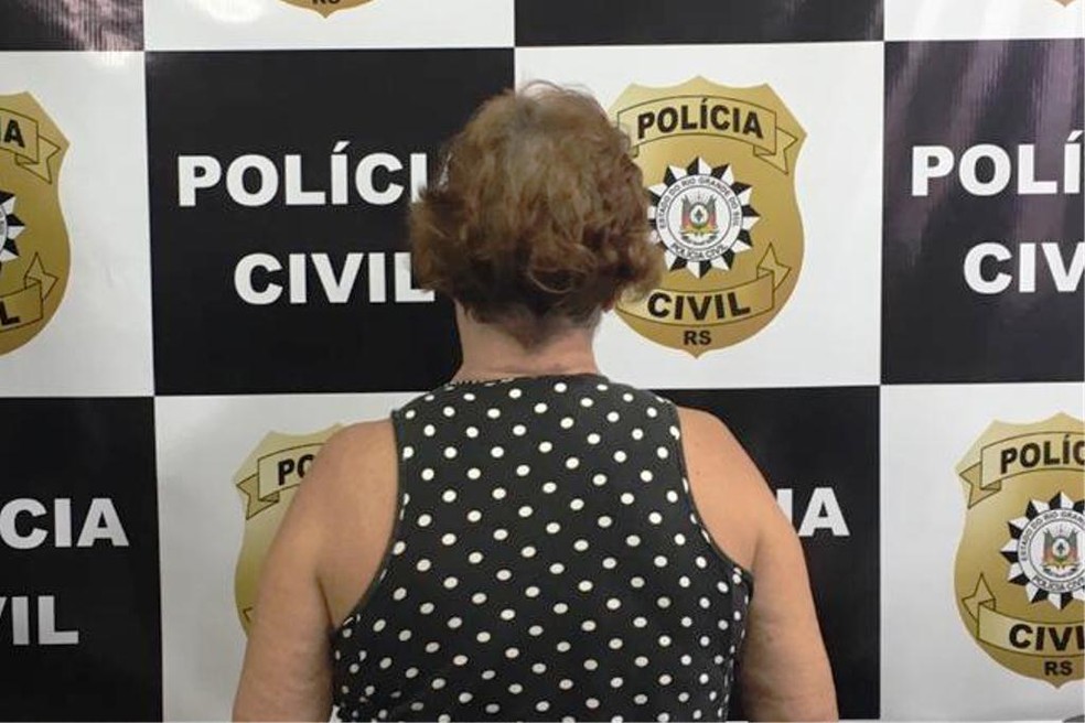 Menina era estuprada na cama de casal que foi comprada pelo prÃ³prio abusador, disse polÃ­cia. â Foto: PolÃ­cia Civil/DivulgaÃ§Ã£o