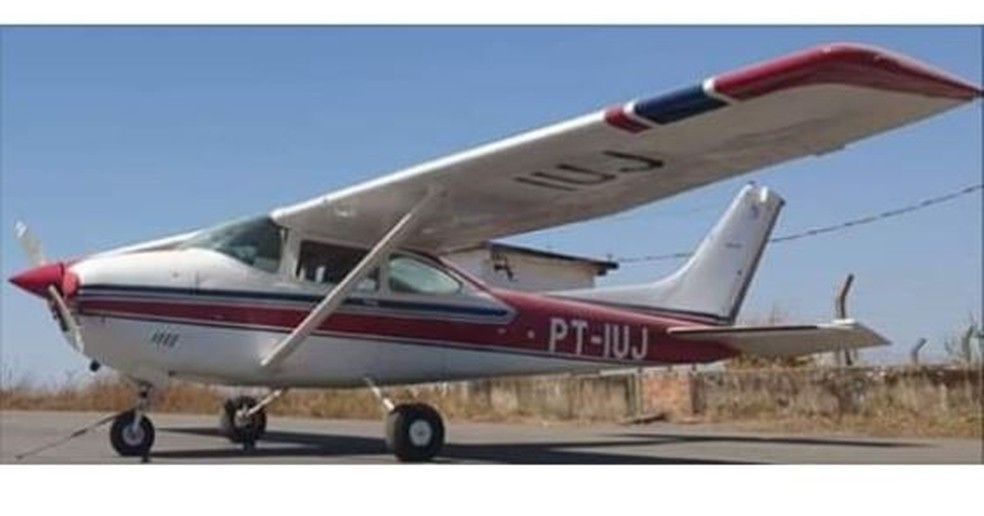 Monomotor Cessna 182, furtado no dia 10 de janeiro, custa R$ 390 mil — Foto: Reprodução/Facebook