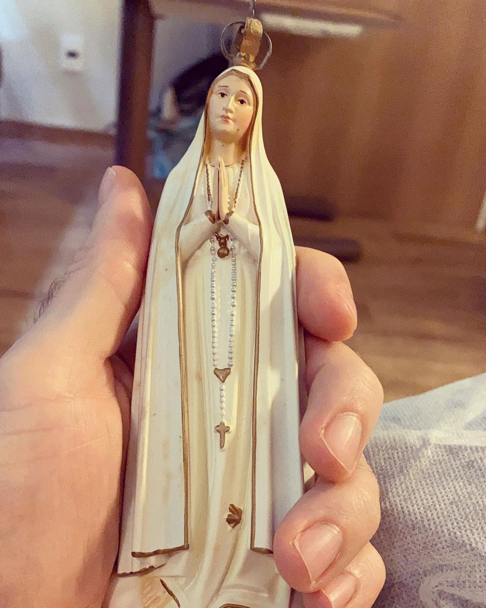 Thales diz que tem fé que seu marido irá sair do caso grave — Foto: Reprodução/Instagram
