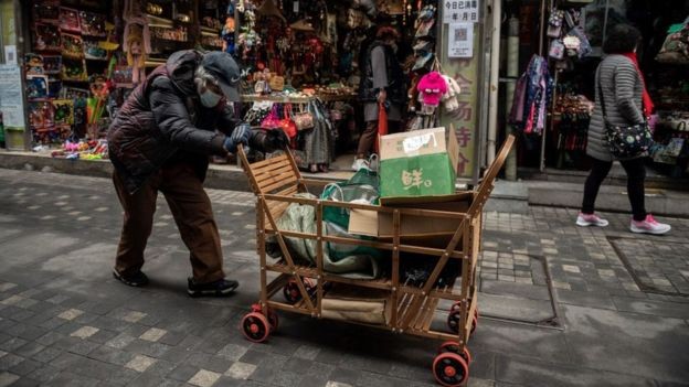 BBC Apesar do sistema político-econômico de cunho socialista, há uma desigualdade gigantesca entre ricos e pobres na China (Foto: Getty Images via BBC)