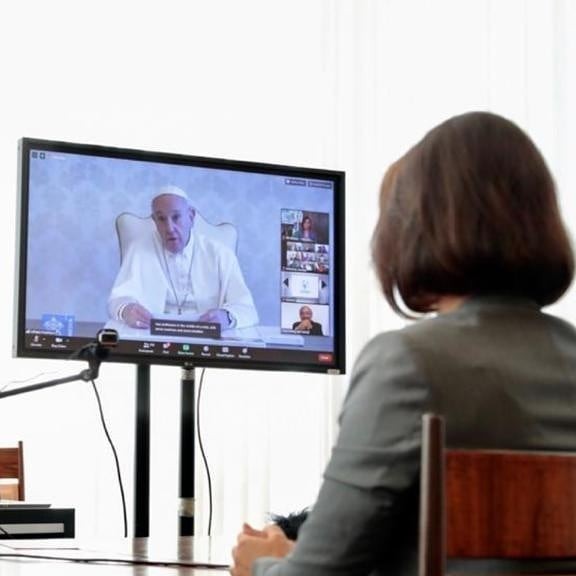 Michelle Bolsonaro participa de evento com o Papa Francisco (Foto: Reprodução / Instagram)