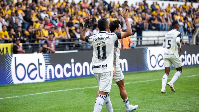Comemoração Erick, Criciúma x Ceará, Série B