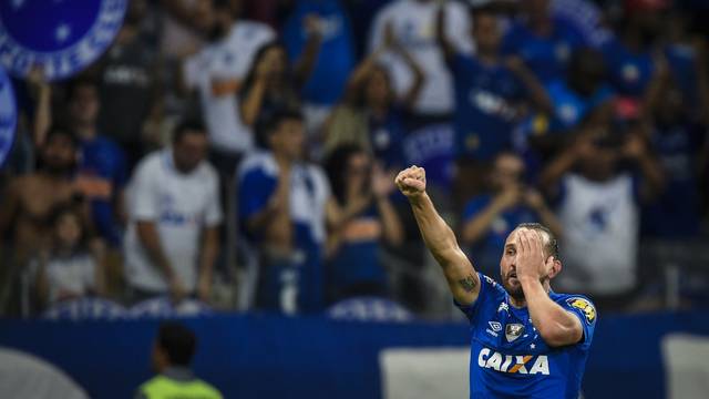 Cruzeiro x Palmeiras; Barcos comemora o primeiro gol da noite