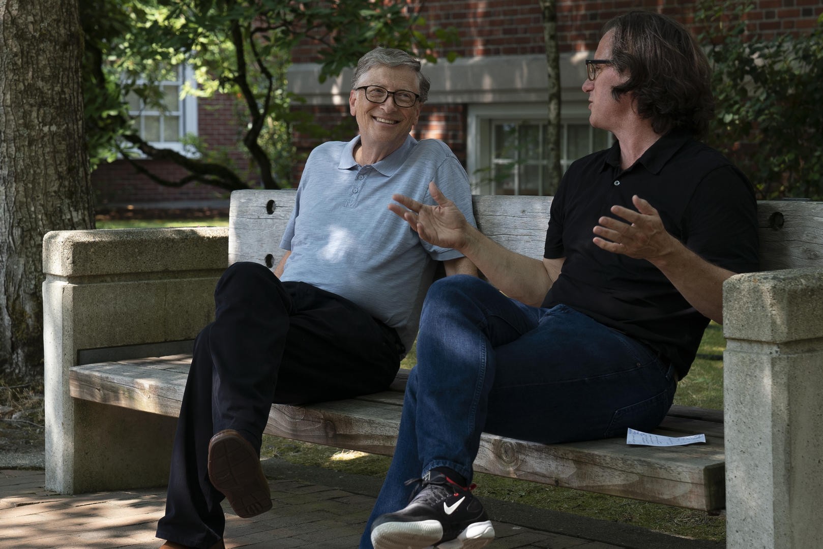 No documentário O Código Bill Gates, o empresário fala sobre sua trajetória de vida (Foto: Divulgação)
