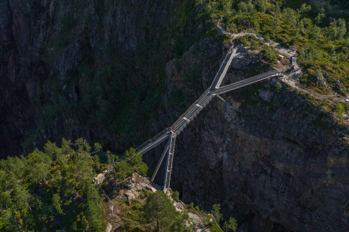 Ponte que conecta precipícios é inaugurada em parque nacional da Noruega (Foto: Carl-Viggo Hølmebakk AS)