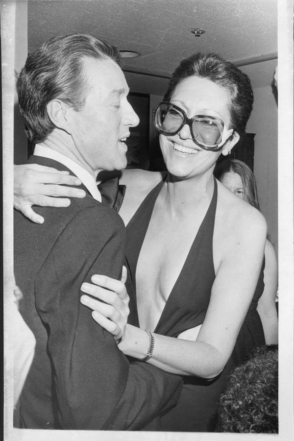 Elsa Peretti & Halston. March 16, 1977. (Photo by Vernon Shibla/New York Post Archives /(c) NYP Holdings, Inc. via Getty Images) (Foto: The New York Post via Getty Imag)