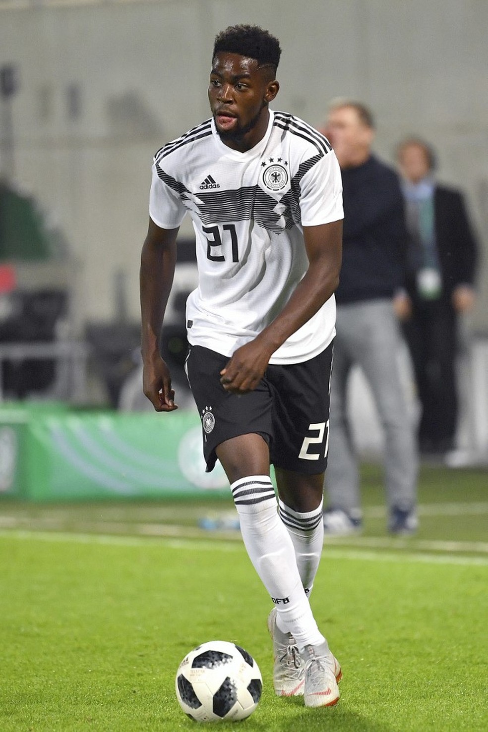 Jordan Torunarigha defende o Hertha Berlin e a seleção olímpica da Alemanha — Foto: AFP