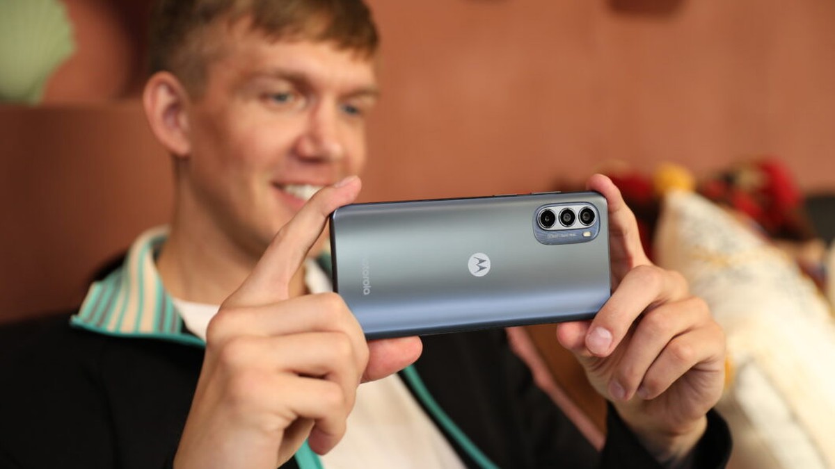 Motorola lança Moto G62 5G no Brasil por R$ 1.999