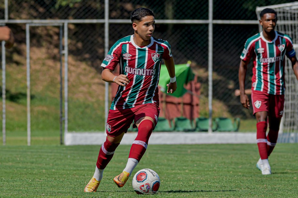 Felipinho em ação no sub-17 do Fluminense — Foto: Divulgação