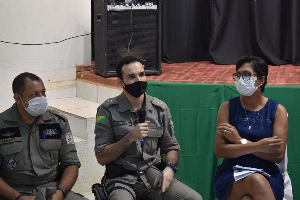 Polícia Militar e Vigilância Sanitária devem fazer a fiscalização nas cidades que vão suspender as atividades não essenciais — Foto: Asscom Prefeitura de Brasileia 