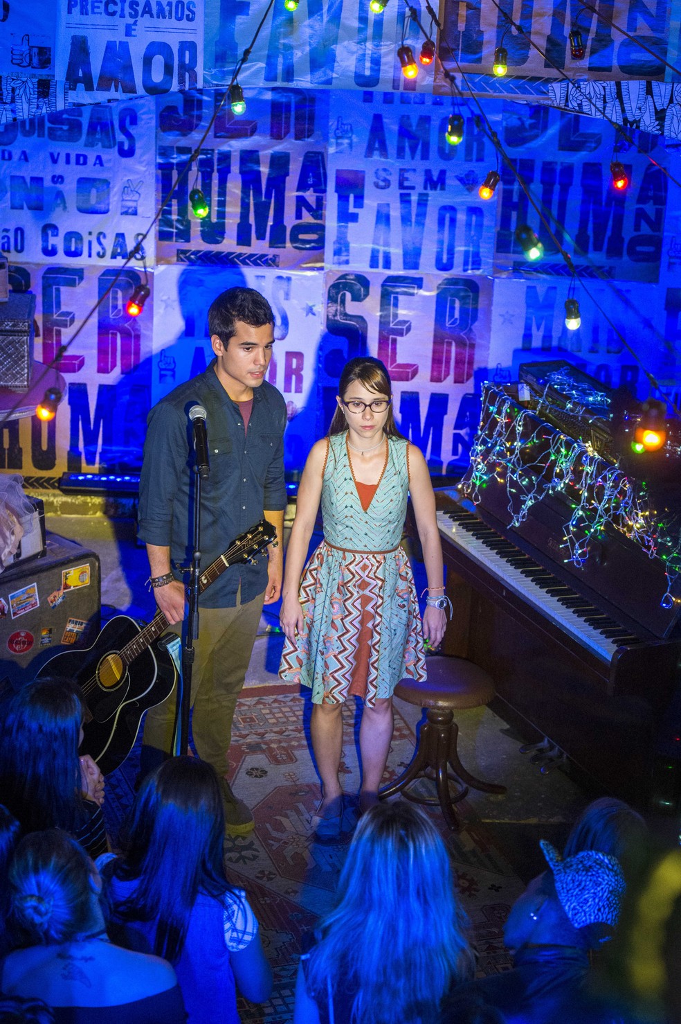 Bene Se Apresenta Com Guto E Lica E Surpreendida Por Musica Na Balada Cultural Vem Por Ai Gshow