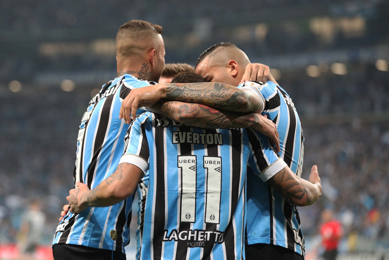 [COMENTE E DÊ SUA NOTA] Atuações: Alisson faz gol no fim, converte pênalti e salva o Grêmio na Libertadores