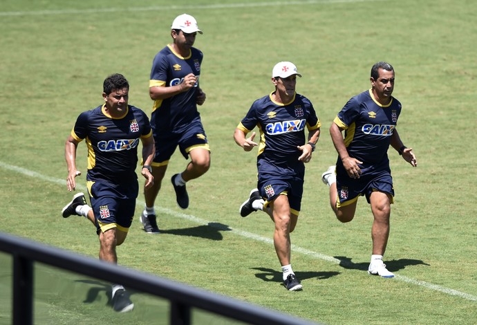 Comissão Técnica Corrida Treino Vasco (Foto: André Durão) Comissão Técnica Corrida Treino Vasco (Foto: André Durão)