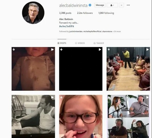 O perfil de Alec Baldwin no Instagram já sem a foto com ele no set de Rust (Foto: Instagram)