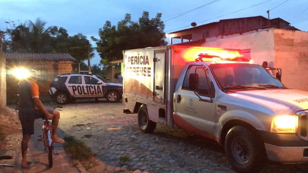 Os crimes violentos geralmente acontecem aos domingos à noite e matam principalmente homens. — Foto: Paulo Sadat/Arquivo SVM