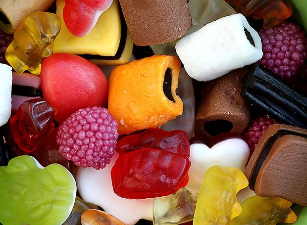 Doces gelatinosos, chocolates, iogurtes, cervejas e até vinhos podem não ser veganos  (Foto: Pixabay/Herbert2512/Creative Commons)