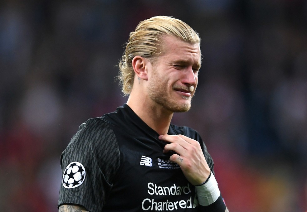 Falhas de Karius teriam motivado a busca do Liverpool por Alisson (Foto: Laurence Griffiths/Getty Images)