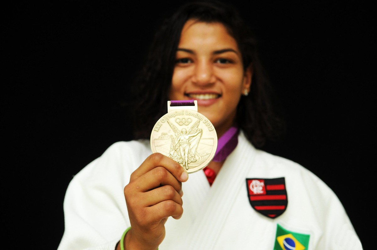 Grávida, campeã olímpica Sarah Menezes se aposenta da ...