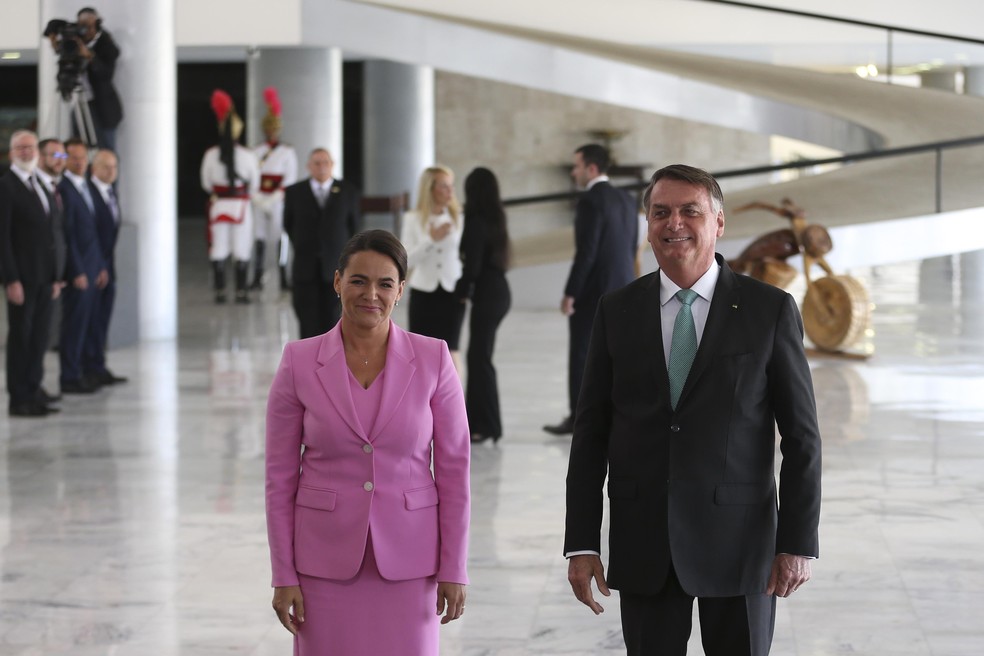 Hungary’s president Katalin Novák and Brazil’s president Jair Bolsonaro met on July 11 in Brasília — Foto: José Cruz/Agência Brasil/Agência O Globo