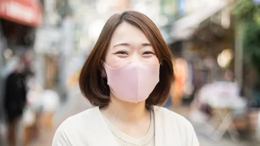 Japão revela aumento da procura por aulas para reaprender a sorrir após pandemia