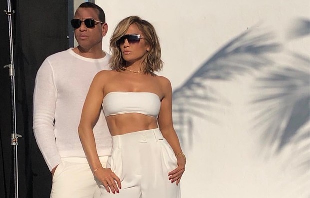 Jennifer Lopez e o noivo, Alex Rodriguez (Foto: Reprodução / Instagram)