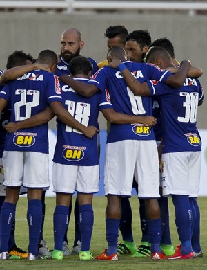 Após bronca no intervalo, goleiro Fábio ressalta atitude do Cruzeiro para virada