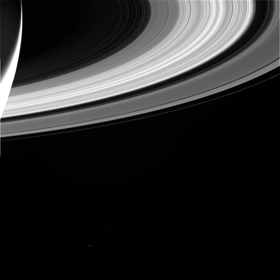 Foto enviada pela sonda Cassini de Saturno em 13 de setembro de 2017. Segundo a Nasa, imagem est entre as ltimas enviadas pela nave.  (Foto: Nasa/JPL)