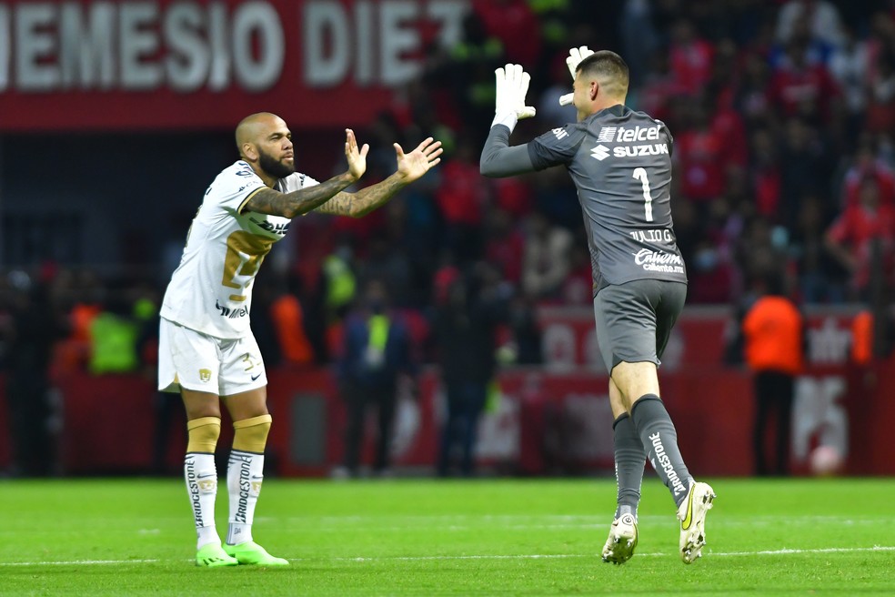 Daniel Alves Pumas Mxico  Foto: Jaime Lopez/Jam Media/Getty Images
