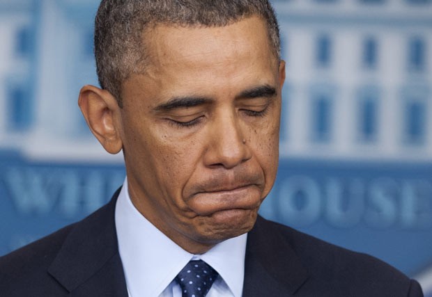 O presidente dos EUA, Barack Obama, discursa nesta sexta-feira (1º) na Casa Branca (Foto: AP)