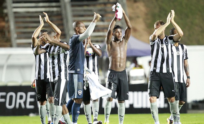 Botafogo comemora vitória sobre o Fluminense - carioca (Foto: Vitor Silva/SSPress/Botafogo) Botafogo comemora vitória sobre o Fluminense - carioca (Foto: Vitor Silva/SSPress/Botafogo)