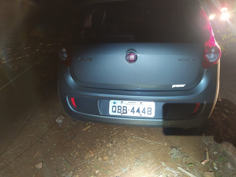 Suspeitos do crime foram presos após perseguição policial — Foto: Divulgação