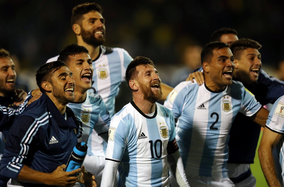 O triunfo salvador sobre o Equador  teve a assinatura do craque, que levou a Argentina à Copa (Foto: REUTERS/Edgard Garrido)