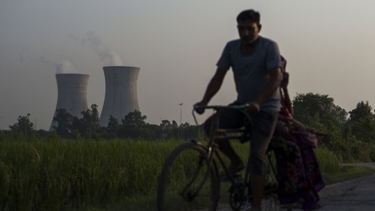 Demandas para que países emergentes paguem financiamento climático movimentam COP27