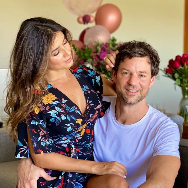 Paula Fernandes com o namorado, Rony Cecconello — Foto: Reprodução/Instagram