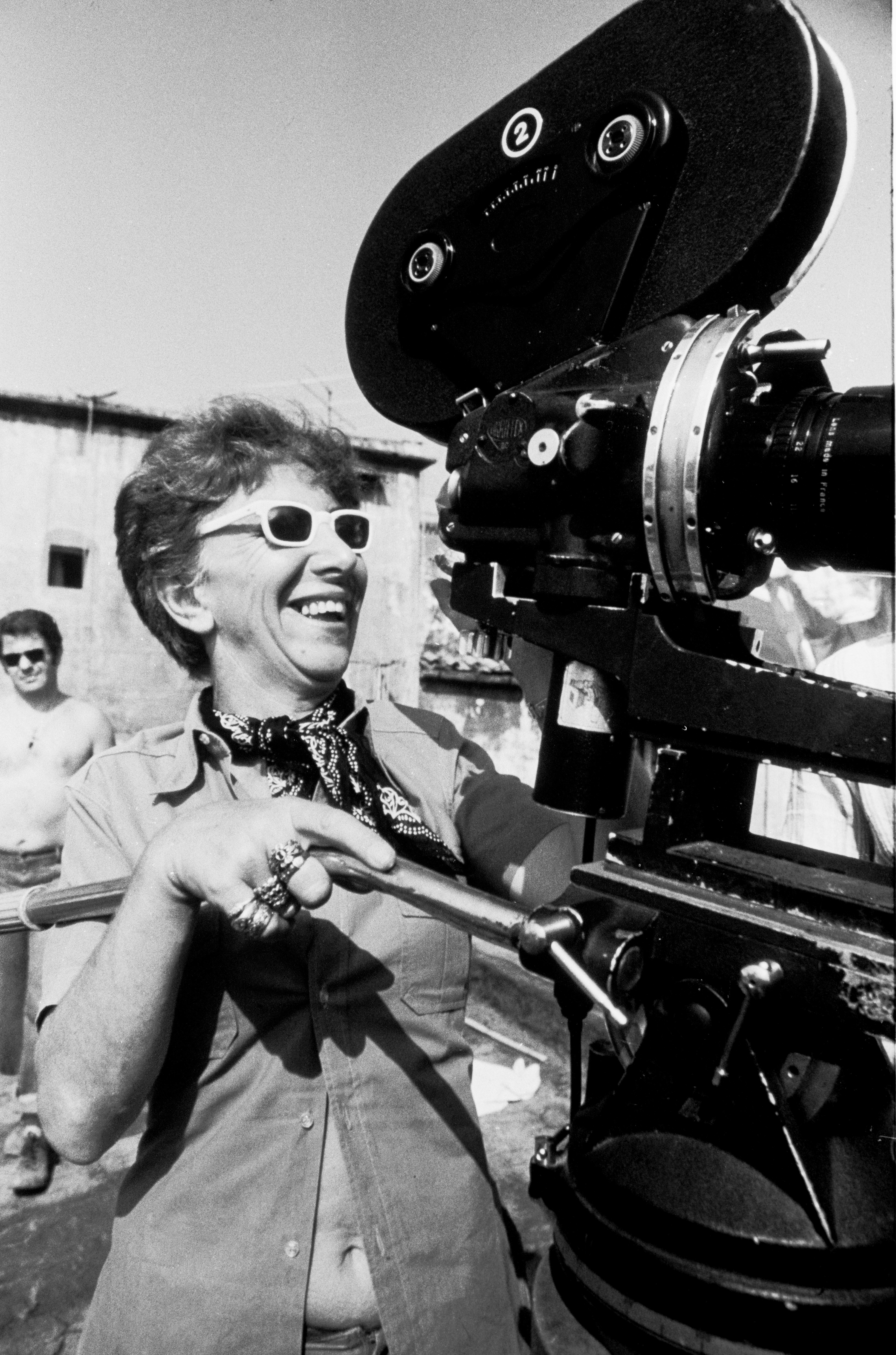 A cineasta italiana Lina Wertmüller no set de Pasqualino Sete Belezas (1975) (Foto: Getty Images)